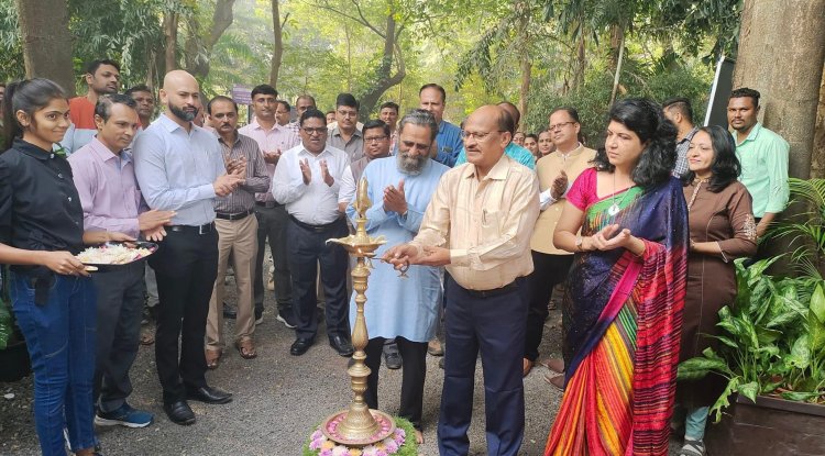 Exhibition cum Sale on Winter Blooms.