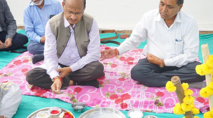 The foundation stone of ‘Boys Hostel’ and ‘Bio pesticide Production Unit’ at College of Agriculture, Bharuch.