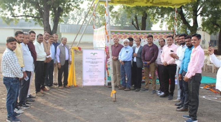 The foundation stone of ‘New office building’ at Agricultural Research Station, Tanchha on December 16, 2022.