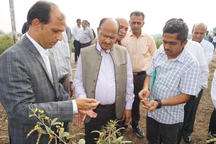 ‘Kathol Pak Parisamvad-cum-Khedut Din’ at College of Agriculture, Bharuch.