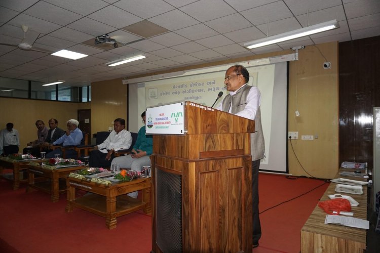 ‘Kathol Pak Parisamvad-cum-Khedut Din’ at College of Agriculture, Bharuch.