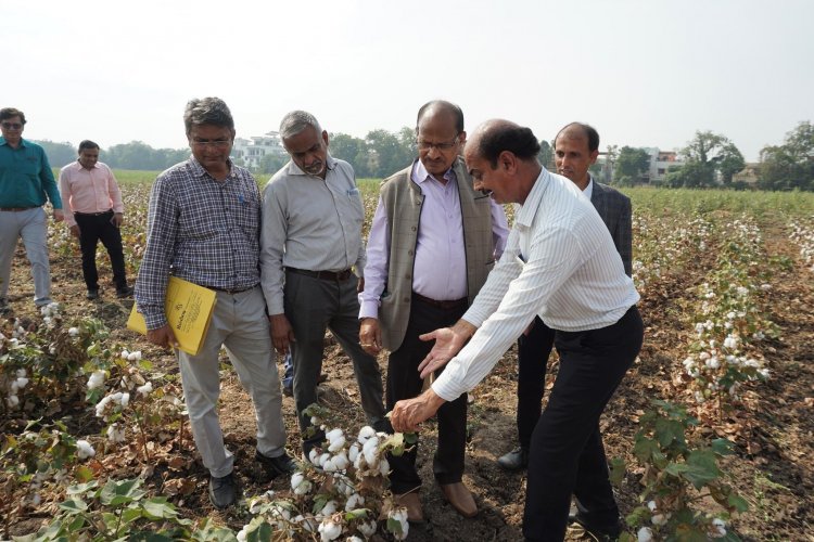 Hon'ble Vice-Chancellor Dr. Z. P. Patel visited the Regional Cotton Research Station, Bharuch on December 16, 2022