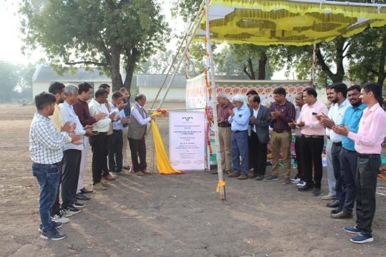 The foundation stone of ‘New office building’ at Agricultural Research Station, Tanchha on December 16, 2022.