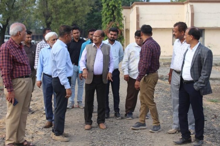 The foundation stone of ‘New office building’ at Agricultural Research Station, Tanchha on December 16, 2022.