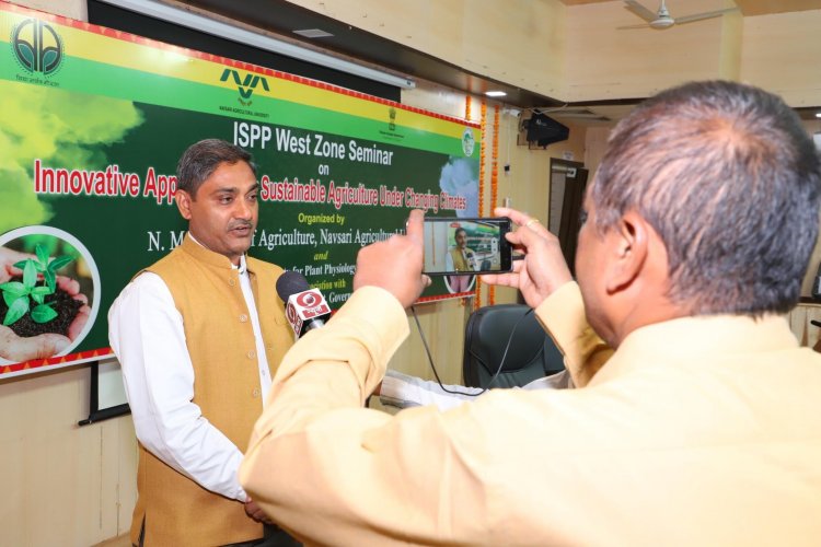 2 days ISPP West Zone Seminar on ‘Innovative Approaches for Sustainable Agriculture under Changing Climate’, organized by Department of Plant Physiology NMCA, Navsari, and Indian Society for Plant Physiology New Delhi.