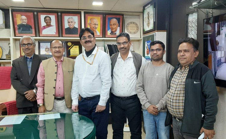 Regional Director, Regional Centre for Organic & Natural Farming, Nagpur paid visit to Hon’ble Vice-Chancellor At NAU.