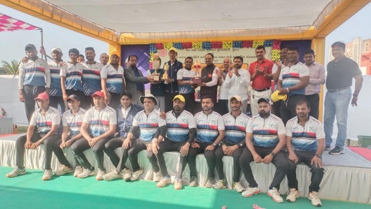 Hon’ble Vice-Chancellor sir congratulated the cricket team of NAU on being runners-up after giving a strong fight against VNSGU, Surat in the final.