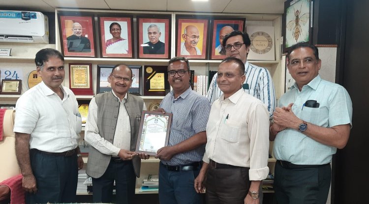 Hon’ble Vice-Chancellor Dr. Z. P. Patel felicitated Dr. S. C. Mali, Research Scientist, MSRS on receiving Prof. J. P. Trivedi Award (2020) by the Gujarat Association For Agricultural Sciences (GAAS)