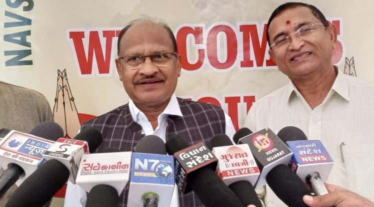 Hon'ble Vice-Chancellor Dr. Z. P. Patel inaugurated the Training-cum-Workshop of 'Master Trainers of Natural Farming' orgainized by Gujarat Natural Farming and Organic Agricultural University at Navsari during February 7-8, 2023.