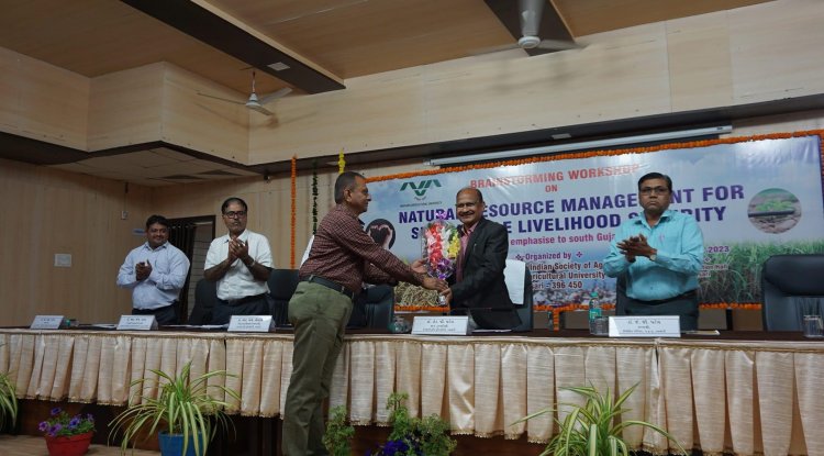 Hon'ble Vice-Chancellor Dr. Z. P. Patel inaugurated the Brainstorming workshop on 'Natural Resource Management for Sustainable Livelihood Security (Special emphasise to south Gujarat)', organized by Navsari Chapter of Indian Society of Agronomy (NC-ISA) on February 9, 2023 at Navsari.