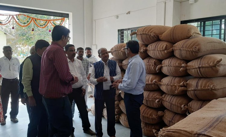 Hon'ble Vice-Chancellor Dr. Z. P. Patel laid the foundation stone of ‘Boys hostel for Polytechnic in Waghai' and 'Rat proof godown at HMRS Waghai' and inaugurated the 'NFSM- Farm produce godown at HMRS Waghai' on February 04, 2023.