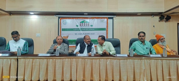 Hon'ble Vice-Chancellor Dr. Z. P. Patel inaugurated the Training-cum-Workshop of 'Master Trainers of Natural Farming' orgainized by Gujarat Natural Farming and Organic Agricultural University at Navsari during February 7-8, 2023.