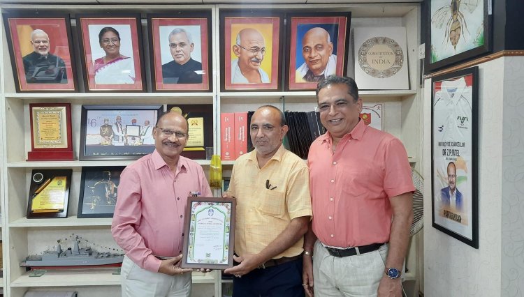 Hon’ble Vice-Chancellor Dr. Z. P. Patel felicitated Dr. Harshal E. Patil and his team of Hill Millet Research Station, Waghai, on being conferred with Sadvichar Parivar Award (2020).