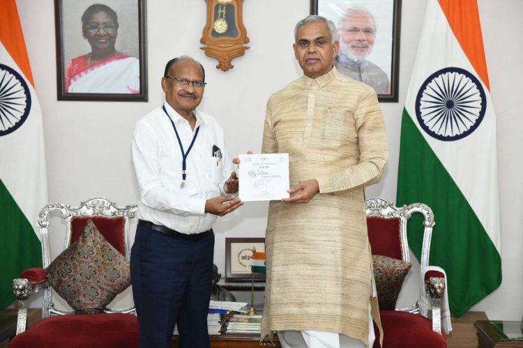 Vice-Chancellor Dr. Z. P. Patel invites Hon’ble Governorshri of Gujarat and Chancellor of the University Shri Acharya Devvrat ji to preside over the 18th Annual Convocation ceremony of NAU.