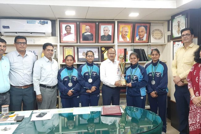 A felicitation programme to encourage the students who peformed exceptionally well in All India Inter Agricultural University Sports meet held at CSS Haryana Agricultural University, Hissar was organized by DSW office.