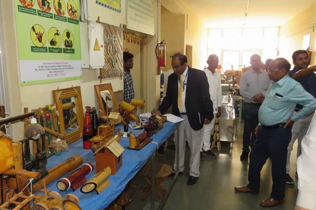 Dr. R. C. Agrawal, Hon'ble DDG (Agril. Education), ICAR & National Director (NAHEP) along with Hon’ble Vice-Chancellor Dr. Z. P. Patel visited various facilities created with financial assistance of NAHEP-CAAST in NAU Navsari. 