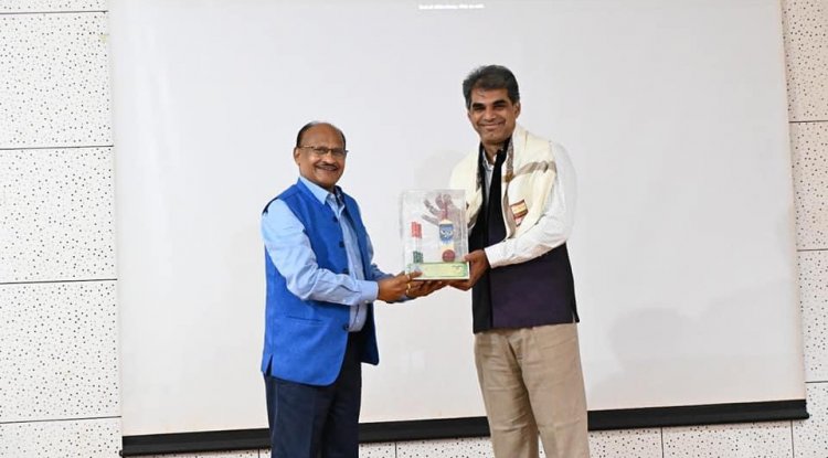 The Rubber Board and Digital University of Kerala has developed a Comprehensive Rubber Information System Platform (CRISP) for the rubber growers of Kerala.