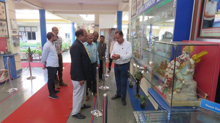 Dr. R. C. Agrawal, Hon'ble DDG (Agril. Education), ICAR & National Director (NAHEP) along with Hon’ble Vice-Chancellor Dr. Z. P. Patel visited various facilities created with financial assistance of NAHEP-CAAST in NAU Navsari. 