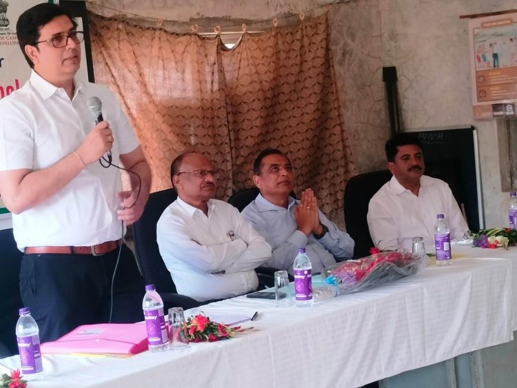 seminar on “Cashew Production Technology” sponsored by Directorate of Cashewnut and Cocoa Development, Kochi and organized by AICRP, Cashew, Agriculture Experimental Station, Paria