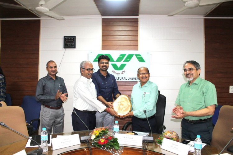 A five days hands on training program on "Basic Molecular Biology" was organized by Forest Biotechnology Laboratory, College of Forestry, Navsari in collaboration with Gujarat Biotechnology Research Centre, Gandhinagar and Sponsored by GSBTM, DST, Gandhinagar