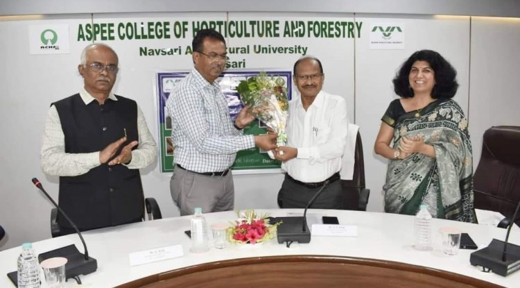 Hon’ble Vice-Chancellor Dr. Z. P. Patel inaugurated One day training programme of SC farmers on “Advance production technology of tuber crops” organized by AICRP (TC), Department of Vegetable Science, ASPEE College of Horticulture, Navsari on September 21, 2023.