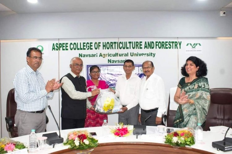 Hon’ble Vice-Chancellor Dr. Z. P. Patel inaugurated One day training programme of SC farmers on “Advance production technology of tuber crops” organized by AICRP (TC), Department of Vegetable Science, ASPEE College of Horticulture, Navsari on September 21, 2023.