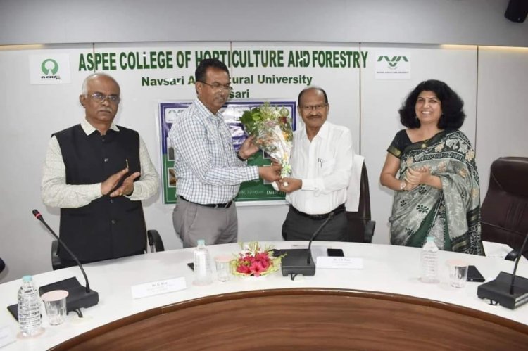 Hon’ble Vice-Chancellor Dr. Z. P. Patel inaugurated One day training programme of SC farmers on “Advance production technology of tuber crops” organized by AICRP (TC), Department of Vegetable Science, ASPEE College of Horticulture, Navsari on September 21, 2023.