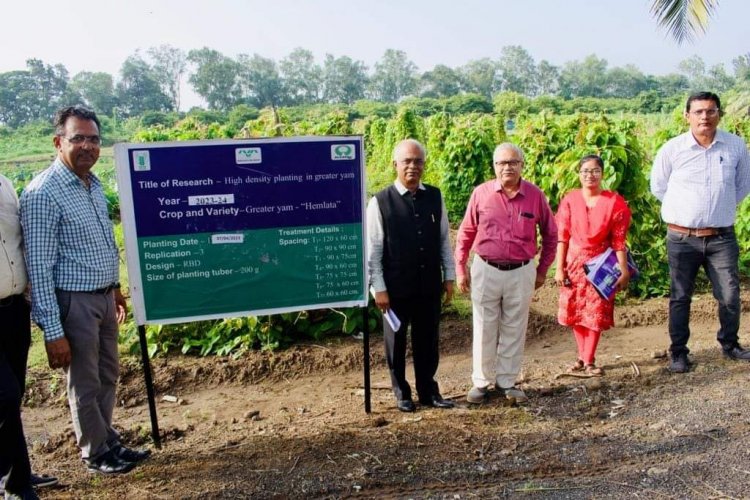 Hon’ble Vice-Chancellor Dr. Z. P. Patel inaugurated One day training programme of SC farmers on “Advance production technology of tuber crops” organized by AICRP (TC), Department of Vegetable Science, ASPEE College of Horticulture, Navsari on September 21, 2023.