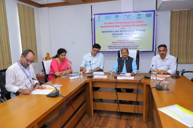 The inaugural ceremony of Second '45 Days Professional Certified Agripreneurship Training' Programme, organized by AAMMI Navsari, was held under the chairmanship of Hon’ble Vice-Chancellor Dr. Z. P. Patel on September 25, 2023.