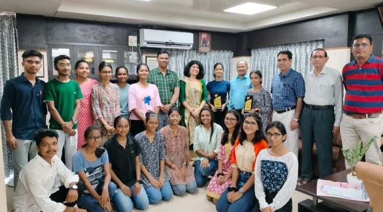 During the NSS Day Celebration at SP University, Anand, various competitions were held, in which NSS volunteers from Navsari Agricultural University actively participated. 