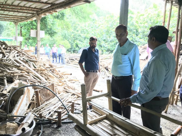 Shri P. D. Palsana, Joint secretary (Agriculture University), Agriculture, Farmers Welfare & Co-Operation Department, Govt. of Gujarat visited various centers of NAU during his official visit to Navsari on September 27, 2023.