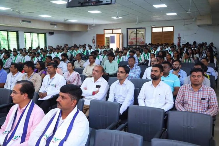 Hon'ble Vice-Chancellor Dr. Z. P. Patel presided over the “First Polytechnic Passing Out Ceremony” held on October 05, 2023, at the Central Examination Hall, Navsari.