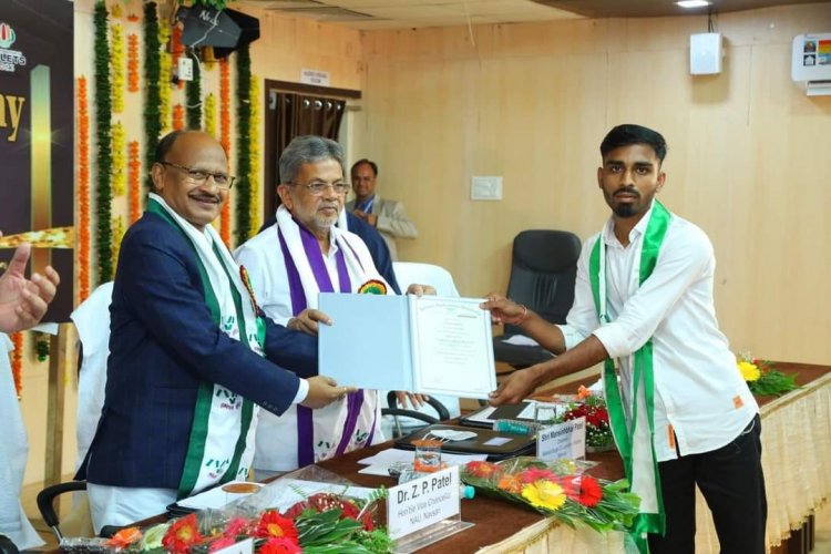 Hon'ble Vice-Chancellor Dr. Z. P. Patel presided over the “First Polytechnic Passing Out Ceremony” held on October 05, 2023, at the Central Examination Hall, Navsari.