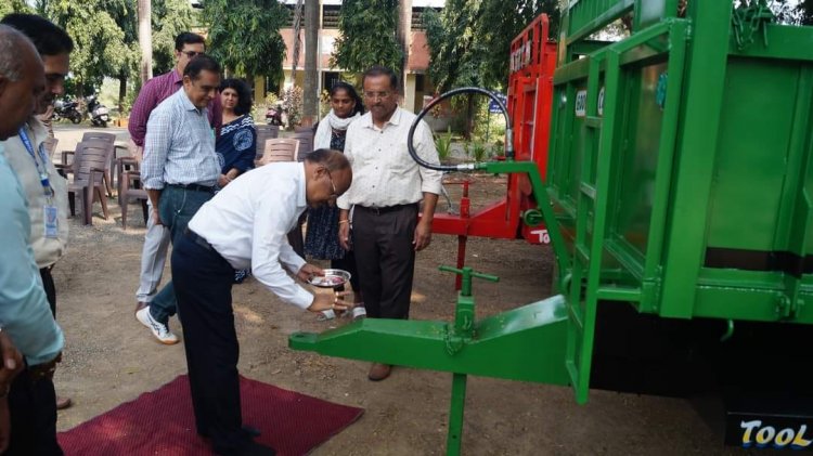 Mango plantation was done by Hon’ble Vice-Chancellor Dr. Z. P. Patel along with other dignitaries at Natural farming project location at main Campus of NAU on October 18, 2023. 