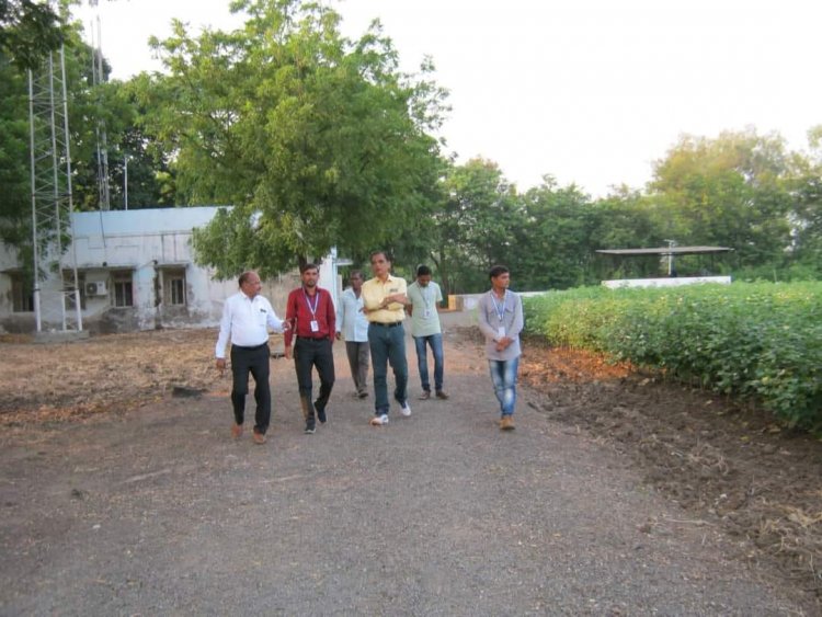 Hon’ble Vice-Chancellor Dr. Z. P. Patel along with Dr. V. R. Naik, ADR visited Cotton Wilt Research Station, Hansot on October 20, 2023.