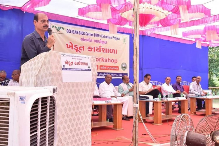 The 'CCI-ICAR-CICR Cotton BMPs Extension Pilot Project,' sponsored a 'Farmers Workshop' was organised under the chairmanship of Hon'ble Vice-Chancellor Dr. Z. P. Patel at Tuna Village, Valia Taluka, Bharuch