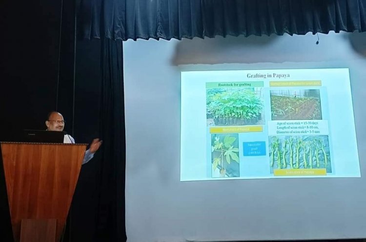 Hon'ble Vice Chancellor Dr. Z. P. Patel chaired the technical session on 'Use of rootstocks in horticulture' at the Indian Horticulture Congress -2023