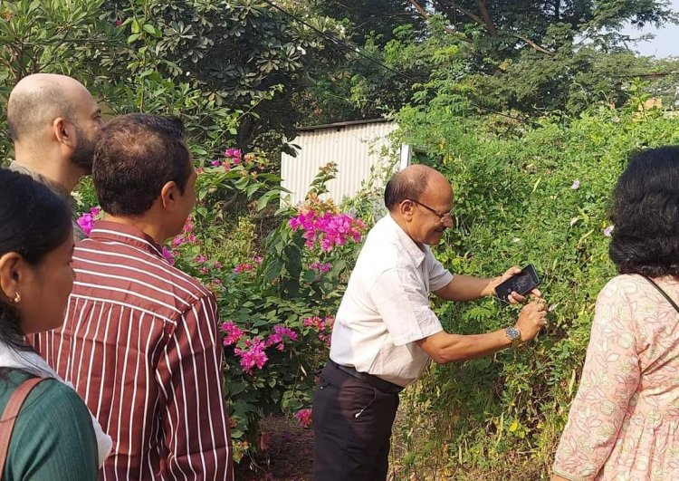 Hon’ble Vice-Chancellor Dr. Z. P. Patel visited Greenhouse complex of ASPEE College of Horticulture, Navsari.