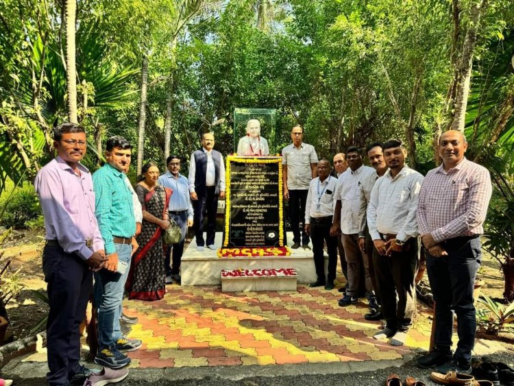 A Quinquennial Review Team (QRT) visited Main Cotton Research Station, Surat on November 28, 2023 to evaluate the progress of All India Co-ordinated Research Project on Cotton