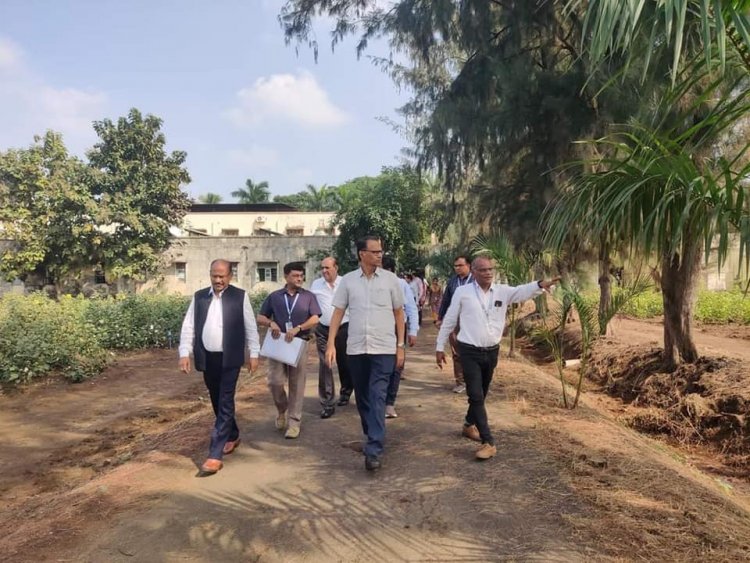 A Quinquennial Review Team (QRT) visited Main Cotton Research Station, Surat on November 28, 2023 to evaluate the progress of All India Co-ordinated Research Project on Cotton