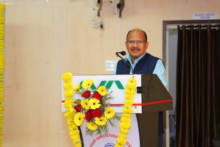 Hon’ble Vice-Chancellor Dr. Z. P. Patel inaugurated the Agricultural Innovation & Entrepreneurship Conclave (AIEC), organized by the Centre for Advanced Agricultural Science and Technology (CAAST), NAU Navsari