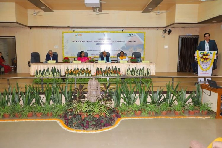 Hon’ble Vice-Chancellor Dr. Z. P. Patel inaugurated the Agricultural Innovation & Entrepreneurship Conclave (AIEC), organized by the Centre for Advanced Agricultural Science and Technology (CAAST), NAU Navsari