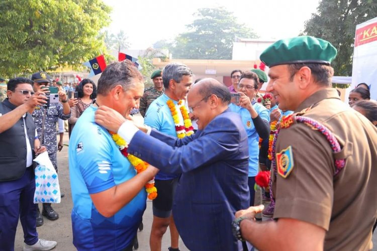 Hon’ble Vice-Chancellor Dr. Z. P. Patel flagged in the NCC Mega Cyclothon in Navsari on January 01, 2023.