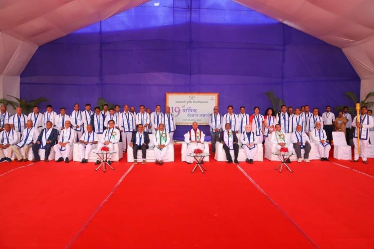 The 19th Annual Convocation of Navsari Agricultural University was held today (January 3, 2024), in the esteemed presence of the Hon’ble Governor of Gujarat and Chancellor of the University, Shri Acharya Devvrat ji, who presided over the function as President. 