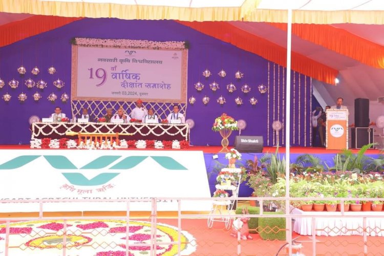 The 19th Annual Convocation of Navsari Agricultural University was held today (January 3, 2024), in the esteemed presence of the Hon’ble Governor of Gujarat and Chancellor of the University, Shri Acharya Devvrat ji, who presided over the function as President. 