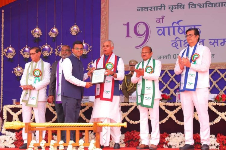 The 19th Annual Convocation of Navsari Agricultural University was held today (January 3, 2024), in the esteemed presence of the Hon’ble Governor of Gujarat and Chancellor of the University, Shri Acharya Devvrat ji, who presided over the function as President. 