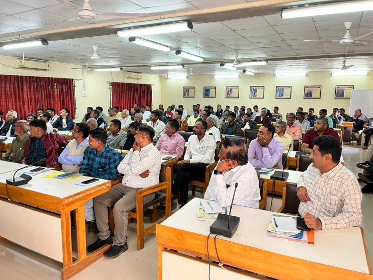 In a significant development for sugarcane cultivation, the “ICAR-AICRP (Sugarcane) Farmers Training Programme on Improved Sugarcane Production Technology under the Tribal Sub Plan” was organized at the Main Sugarcane Research Station, Navsari on January 17, 2024.