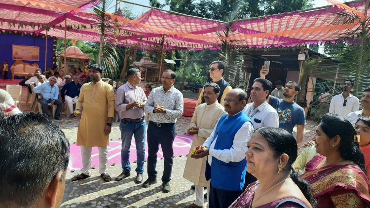 The auspicious occasion of ‘Pran-Pratishtha of Shri Ram at Ayodhya’ was celebrated at NAU Navsari by organizing a spirited ‘Shri Ram Utsav’ within the serene surroundings of the ‘Kameshwar Mahadev temple’ of campus today (January 22, 2024)