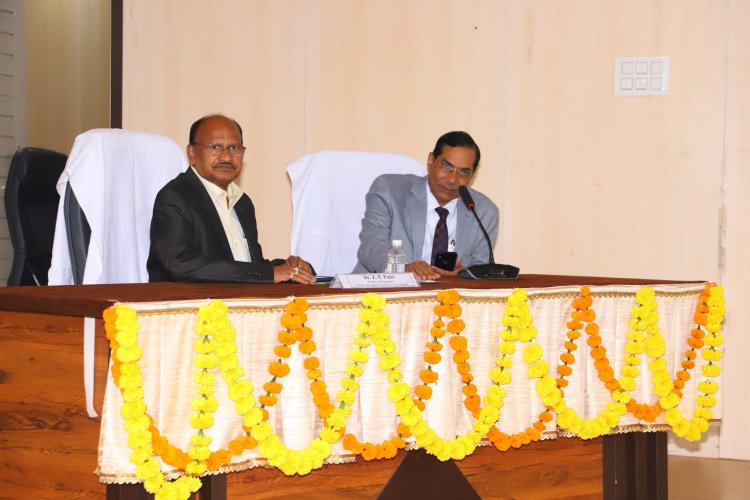 Hon’ble Vice-chancellor Dr. Z. P Patel chaired 2 sessions during the 74th Annual Conference of the Indian Society of Agricultural Statistics (ISAS)