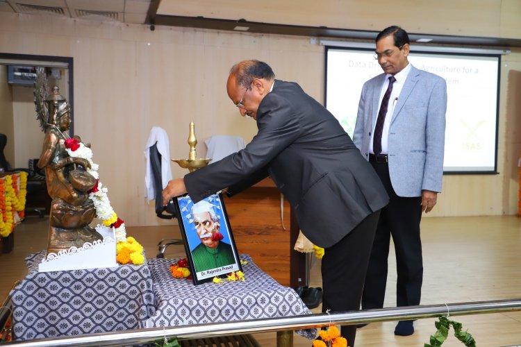 Hon’ble Vice-chancellor Dr. Z. P Patel chaired 2 sessions during the 74th Annual Conference of the Indian Society of Agricultural Statistics (ISAS)